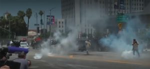 लस एन्जलसमा आप्रवासी विरोध