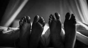 दम्पती झुण्डिएको अवस्थामा