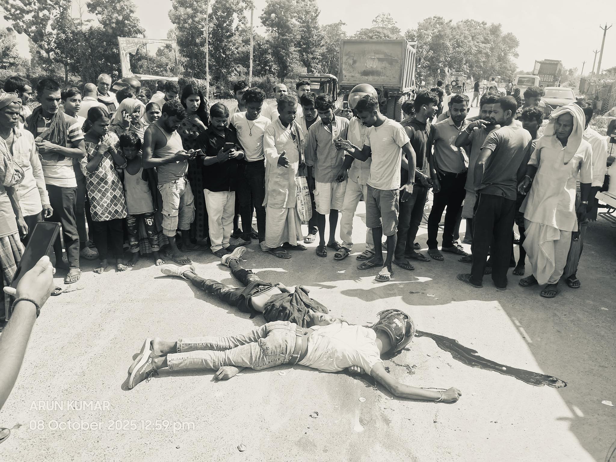 सोनवर्सा बजारमा नेपाली मोटरसाइकल दुर्घटना, दुई जनाको मृत्यु