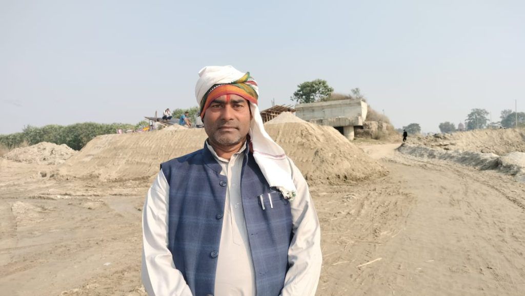 अध्यक्ष यादवद्वारा नयाँ कमला पुलका लागि एक करोड सहयोगको घोषणा