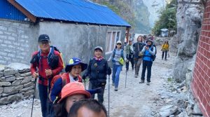 १५ हजार विदेशी पर्यटकले