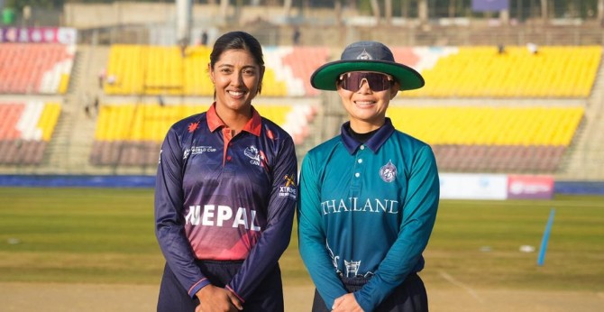 थाइल्यान्डविरुद्धको खेलमा नेपालले ब्याटिङ गर्दै   