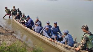 सेना र प्रहरीको टोली