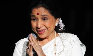 गायिका आशा भोसलेको