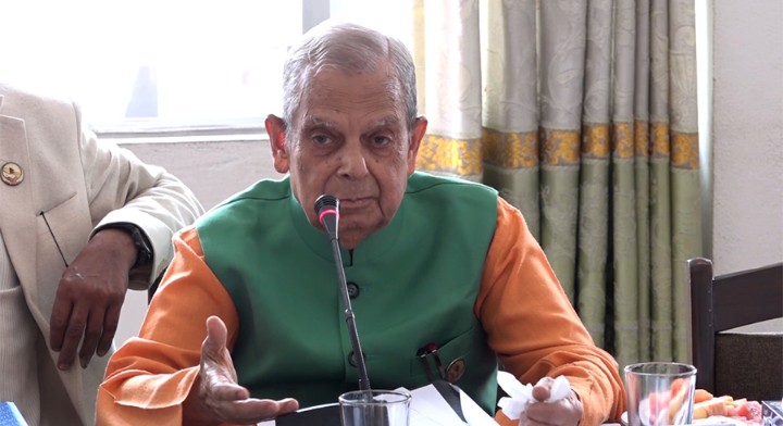 राष्ट्रिय हितभन्दा बाह्य शक्तिको स्वार्थ सरकारको प्राथमिकता : महन्थ ठाकुर