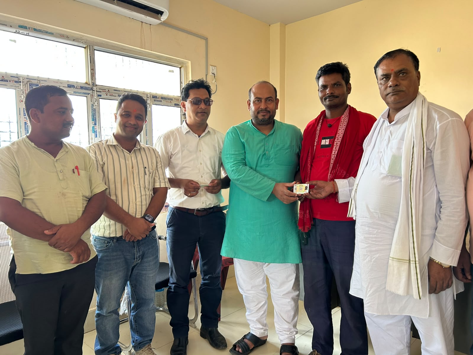यातायात व्यवस्था कार्यालय बर्दिबासद्वारा पालिकालाई लाइसेन्स हस्तान्तरण
