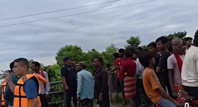 रौतहटको लालबकैया खोलामा पुलबाट हाम फालेर युवक बेपत्ता