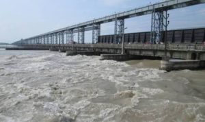 खतराको सीमा पार