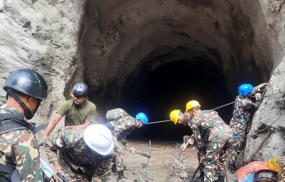 ब्रेक थ्रु’ नभएसम्म जलविद्युत् आयोजनाका टनेलमा खोजी जारी रहने